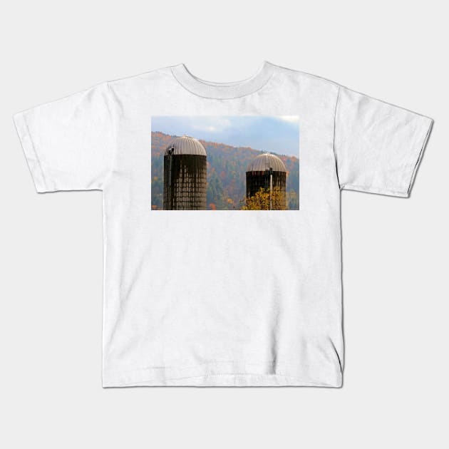 Vermont Silos Kids T-Shirt by Bierman9